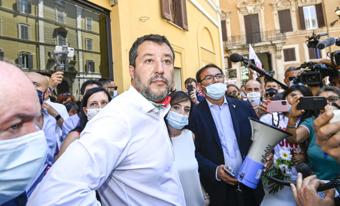 Imagoeconomica Salvini e Meloni senza mascherina