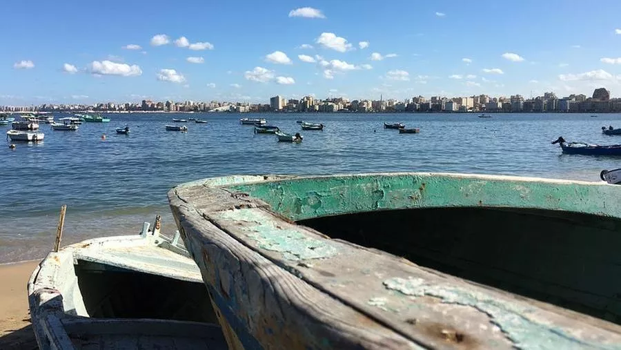 alexandria di egitto mare alto