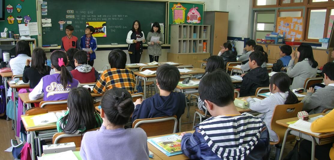 classe bambini scuola aula lezione